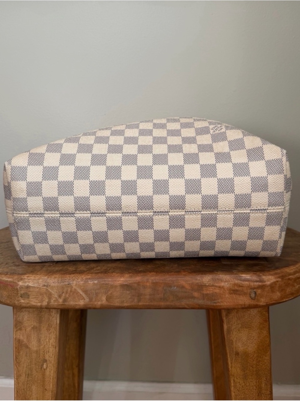 Louis Vuitton Damier Azur Shoulder Bag with Pink Interior and Natural Trim - Picture 2 of 6